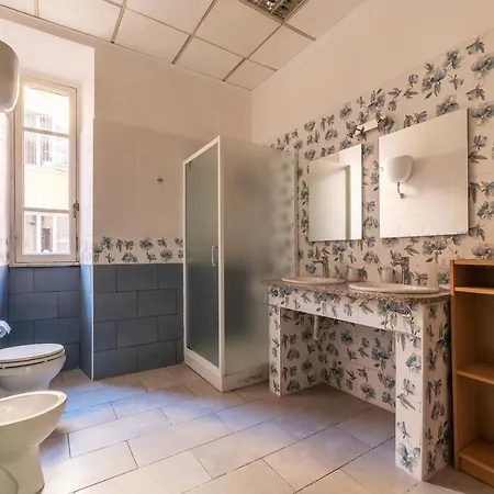 Apartment Borgognoni *